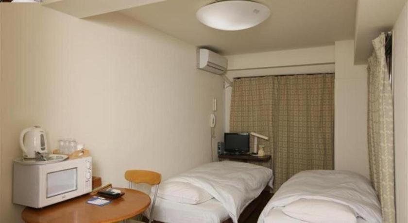 Itabashi Hilltop Hotel 2*